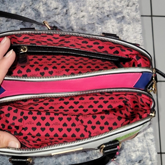Nicole Lee: Nickky Take Me Out medium size purse.. - Picture 10 of 12